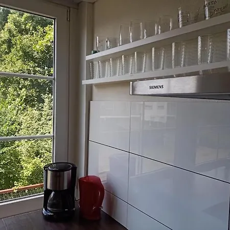 Stylish 3br - Rooftop Lounge - Big Kitchen Apartment *