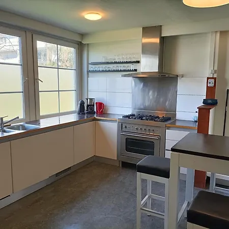 Apartment Stylish 3br - Rooftop Lounge - Big Kitchen *